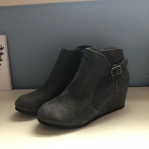 NWT Rampage grey booties